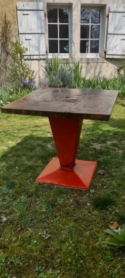Table carrée métal Tolix