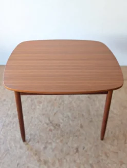 Table carrée teck scandinave extensible années 60