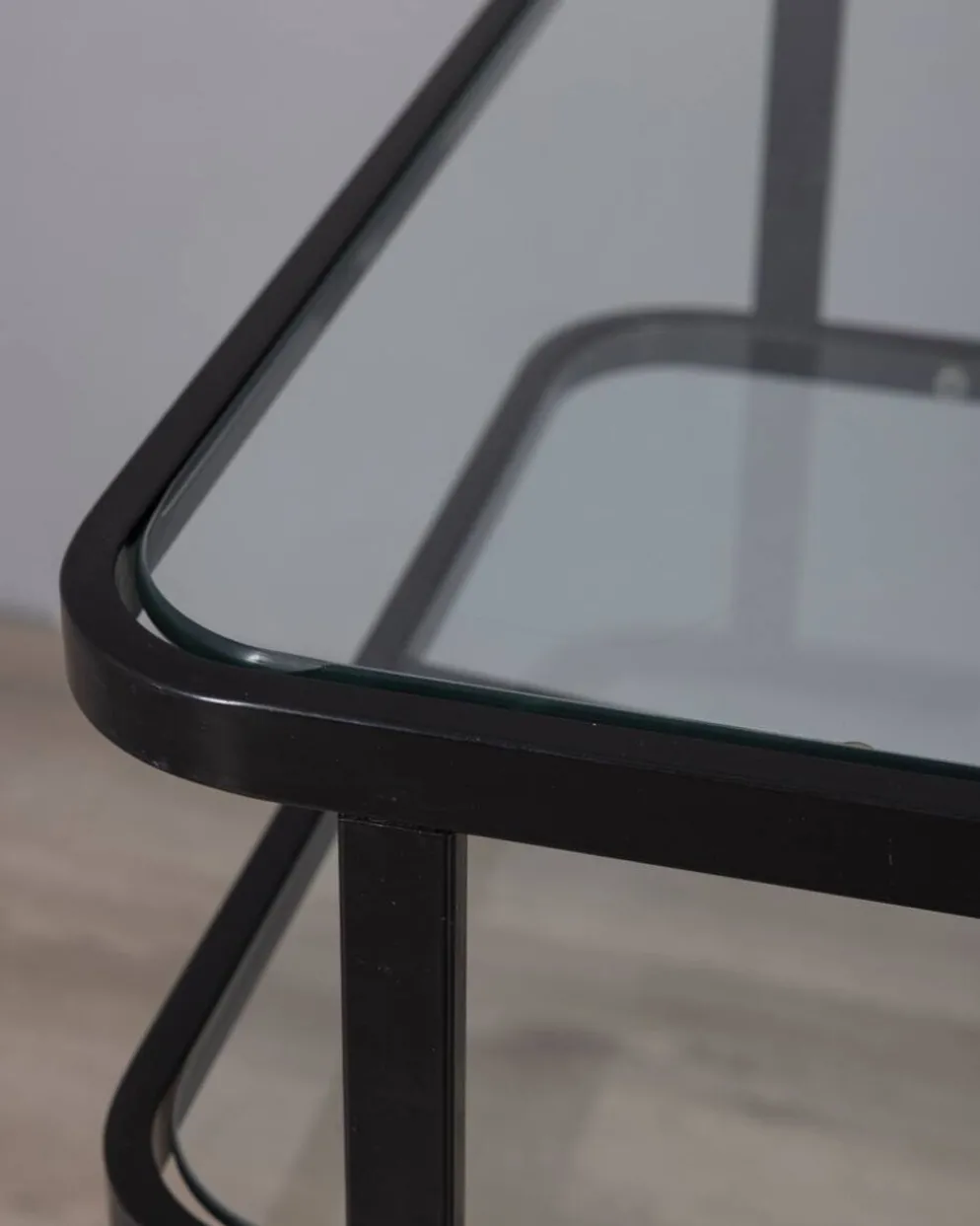 Table chariot vintage en métal noir et verre d'Allegri des années 1970