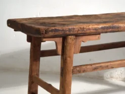 Table console basse ancienne en bois de pin – Chine, vers 1900