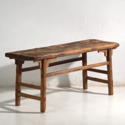 Table console basse ancienne en bois de pin – Chine, vers 1900