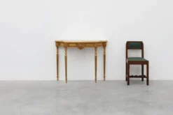 Table console de style Louis XVI par Deknudt, Belgique, 20e siècle