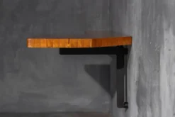 Table console murale par Charlotte Perriand, France, années 1950.