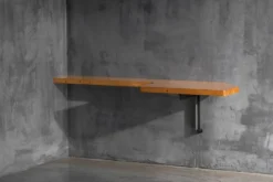 Table console murale par Charlotte Perriand, France, années 1950.
