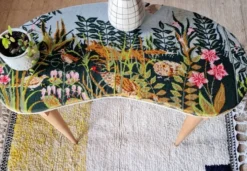 Table console pieds fuselés - plateau haricot canevas