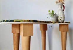 Table console pieds fuselés - plateau haricot canevas