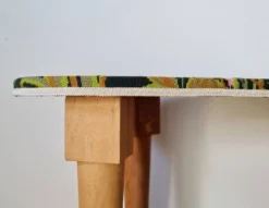 Table console pieds fuselés - plateau haricot canevas