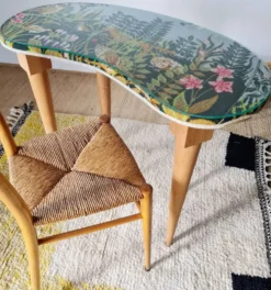 Table console pieds fuselés - plateau haricot canevas