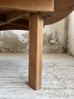 Table constructiviste pin ronde XL
