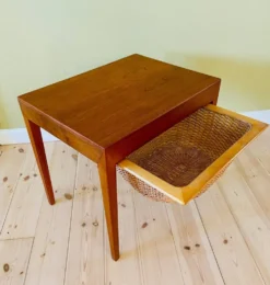 Table à couture vintage danoise en teck par Severin Hansen pour Haslev Furniture 1960
