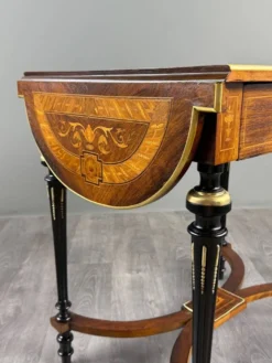 Table à écrire Napoléon III en marqueterie, XIXe siècle