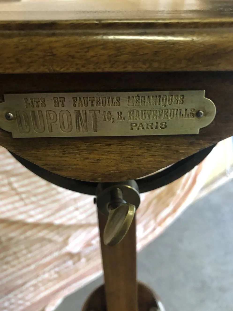 Table à écrire réglable