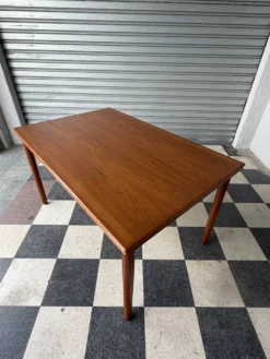 Table danoise en teck