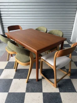 Table danoise en teck