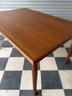 Table danoise en teck