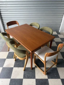 Table danoise en teck