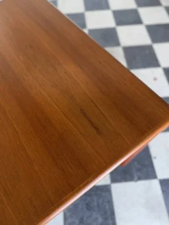 Table danoise en teck HW Klein pour Bramin