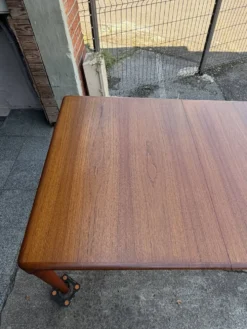 Table danoise en teck HW Klein pour Bramin