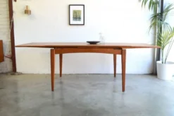 Table danoise à rallonges 133 cm