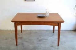 Table danoise à rallonges 133 cm