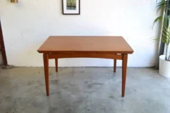 Table danoise à rallonges 133 cm