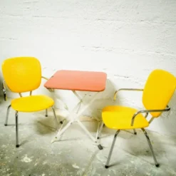 Table d'apoint enfant