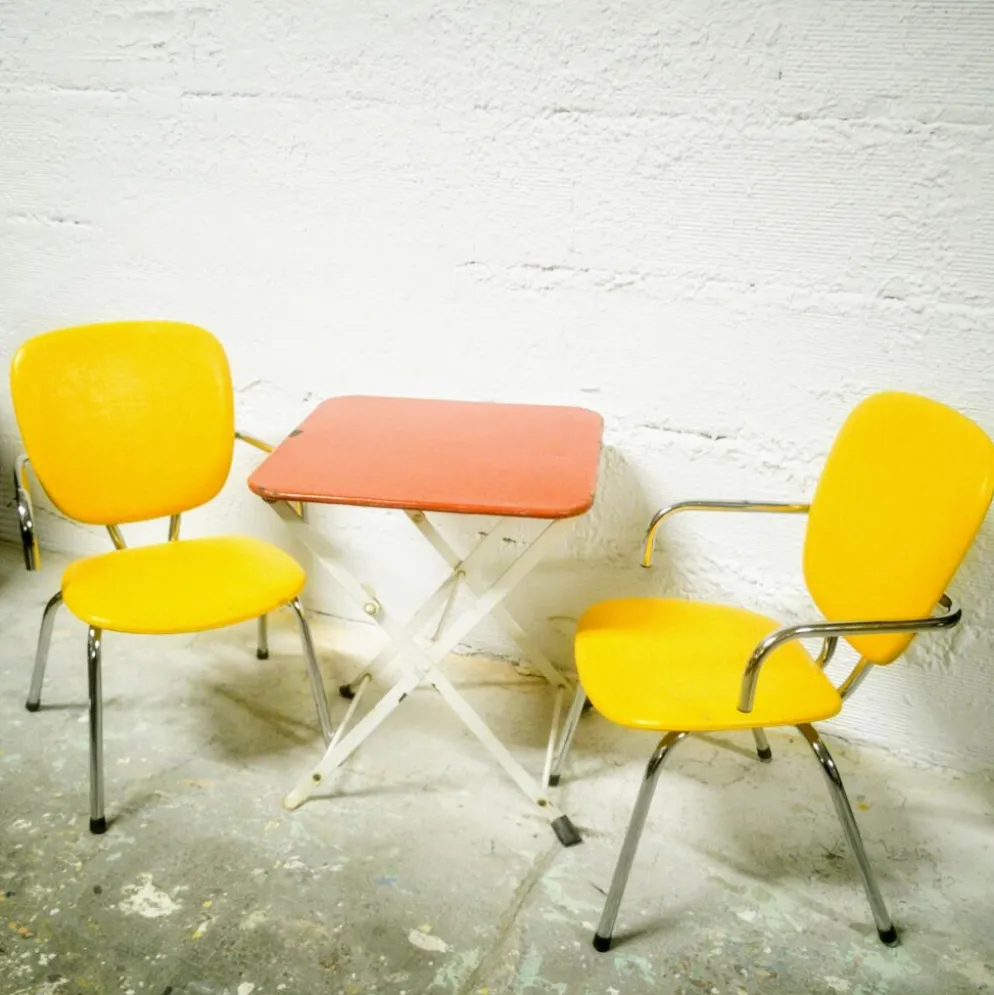 Table d'apoint enfant