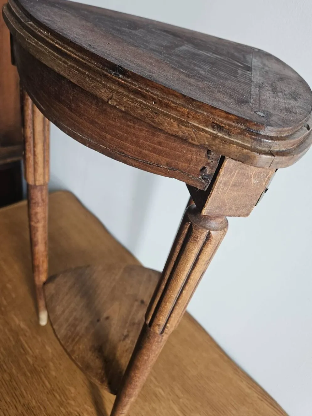 Table d'appoint ancienne