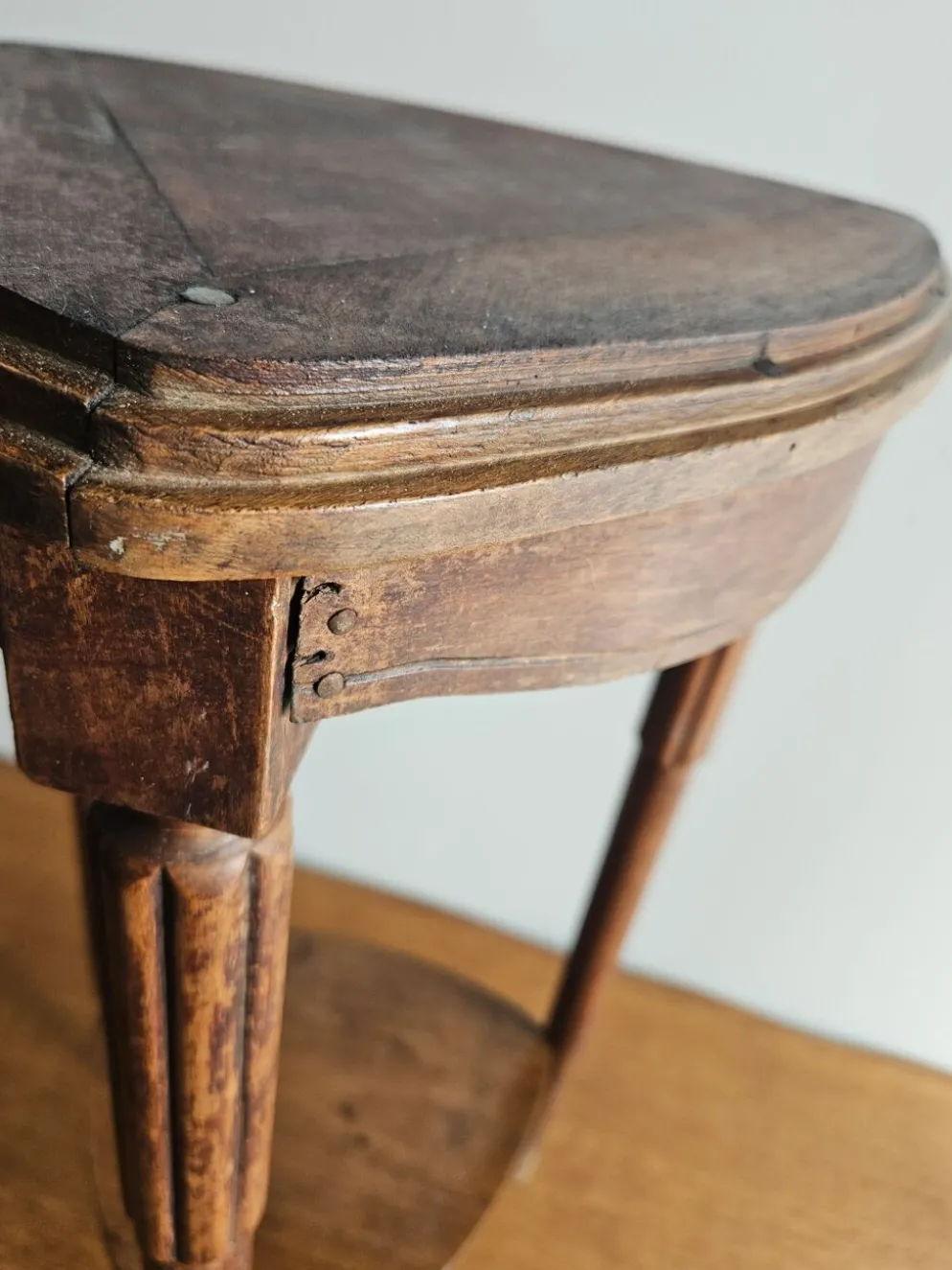 Table d'appoint ancienne