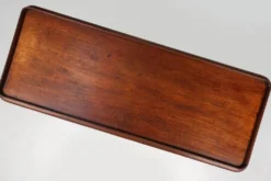 Table d'appoint anglaise élégante du milieu du 19e siècle en bois massif