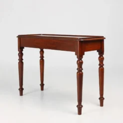 Table d'appoint anglaise élégante du milieu du 19e siècle en bois massif