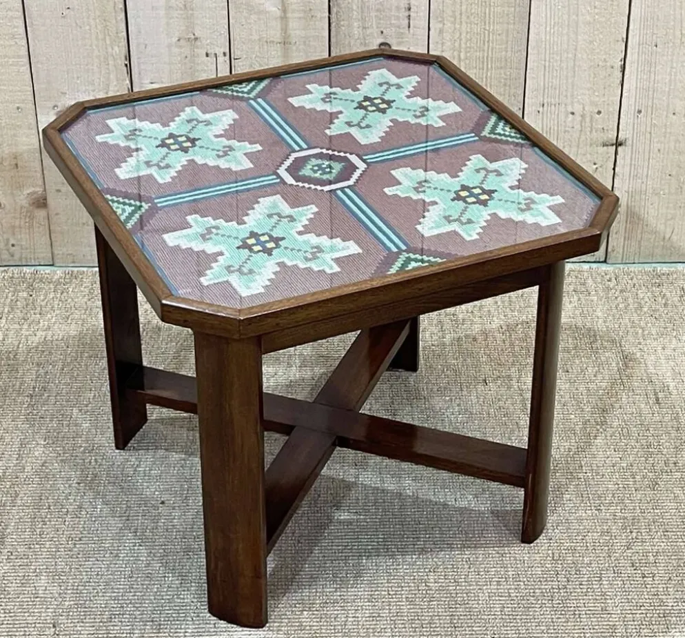 Table d'appoint art déco en acajou, tissu et verre