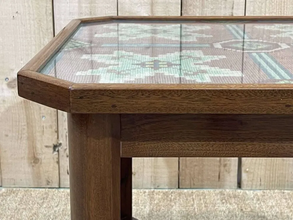 Table d'appoint art déco en acajou, tissu et verre