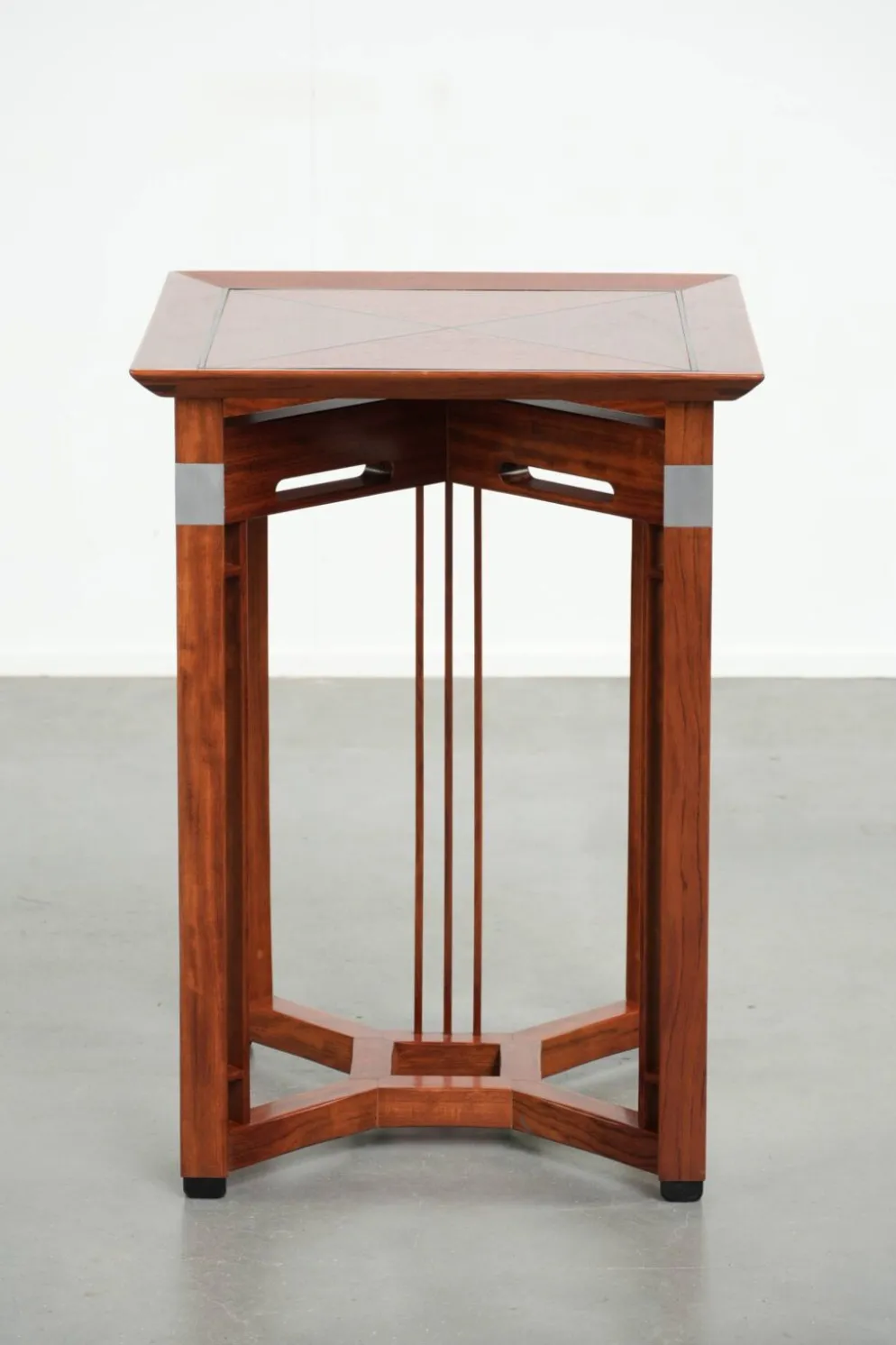 Table d'appoint Art Déco haute avec plateau amovible
