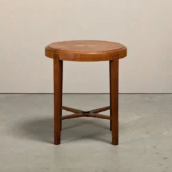 Table d'appoint Art Déco néerlandaise de l'École d'Amsterdam en chêne massif et plaqué.