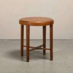 Table d'appoint Art Déco néerlandaise de l'École d'Amsterdam en chêne massif et plaqué.