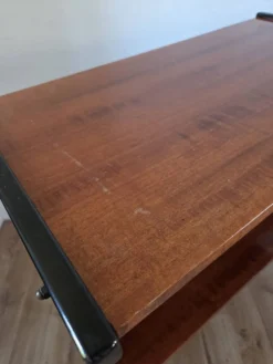 Table d’appoint / bureau années 60