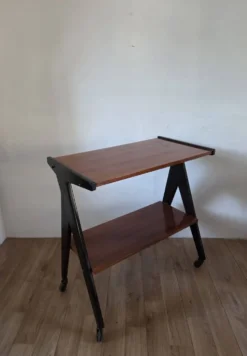 Table d’appoint / bureau années 60