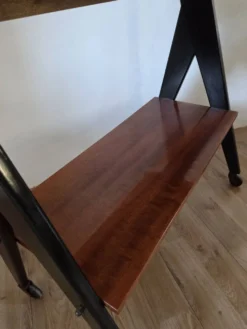 Table d’appoint / bureau années 60