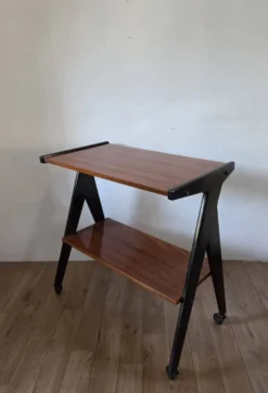 Table d’appoint / bureau années 60