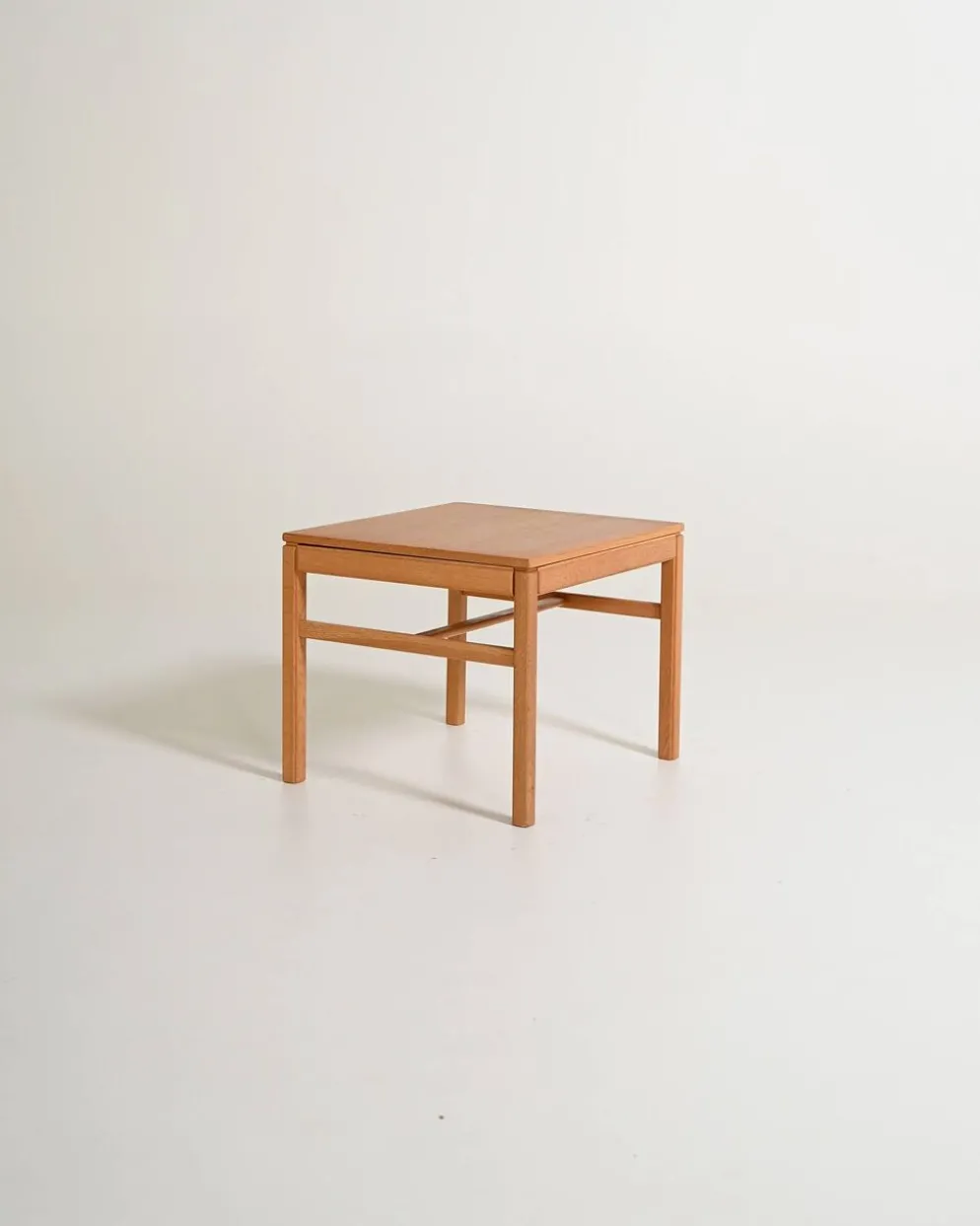 Table d'appoint "Casino" en chêne, Sven Engström et Gunnar Myrstrand pour Tingströms