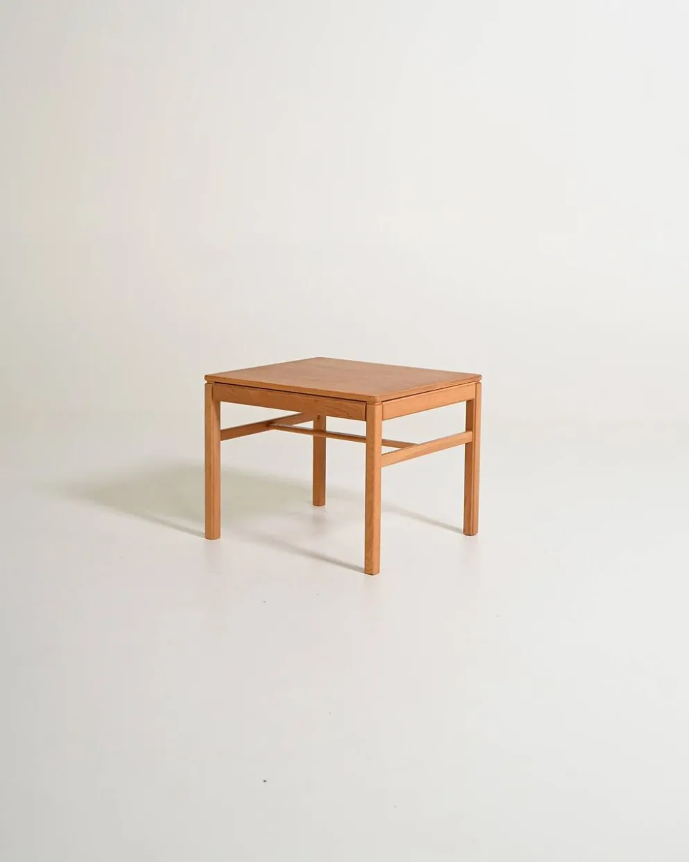 Table d'appoint "Casino" en chêne, Sven Engström et Gunnar Myrstrand pour Tingströms