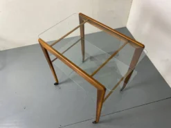 Table d'appoint chariot mid-century scandinave en teck et verre, 1950s