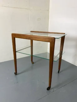 Table d'appoint chariot mid-century scandinave en teck et verre, 1950s