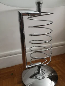 Table d'appoint chrome et verre vintage design space age