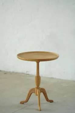 Table d'appoint danoise moderne du milieu du XXe siècle par Anton Kildeberg, Model No 210, années 1960