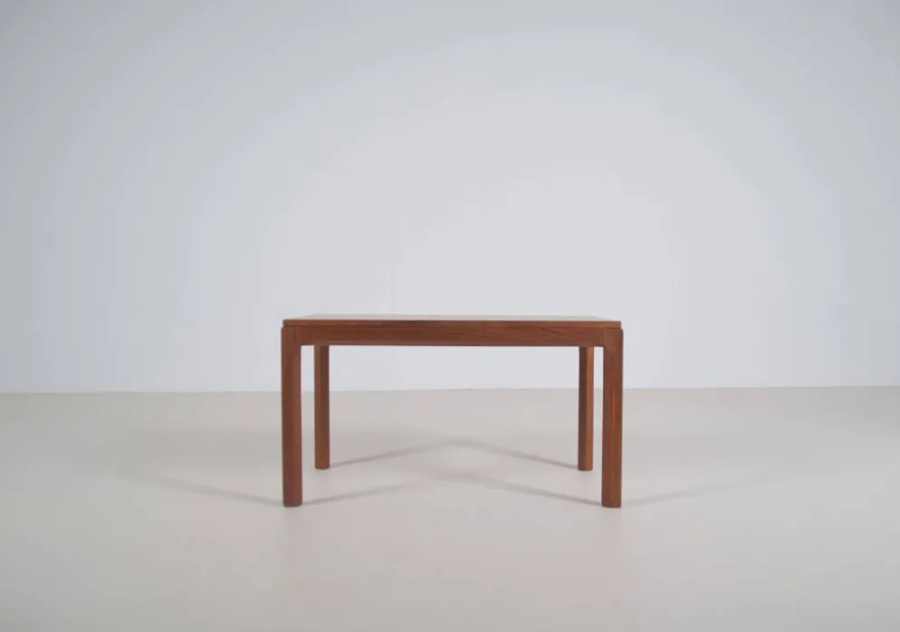 Table d'appoint danoise 381 par Kai Kristiansen pour Aksel Kjersgaard, années 1960.