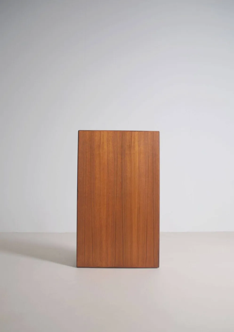 Table d'appoint danoise 381 par Kai Kristiansen pour Aksel Kjersgaard, années 1960.
