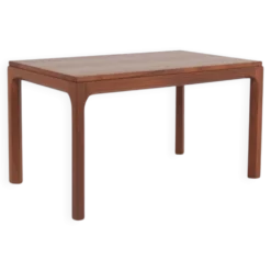 Table d'appoint danoise 381 par Kai Kristiansen pour Aksel Kjersgaard, années 1960.