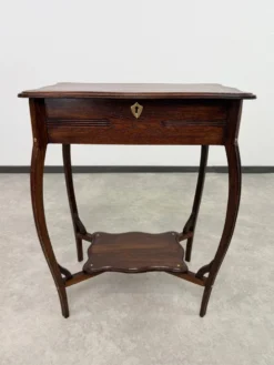Table d'appoint de coiffeuse ancienne avec couvercle à charnières